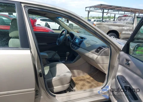 2005 Toyota Camry Le from USA, damaged, VIN 4T1BE32K95U415839